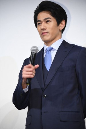 火曜ドラマ『初めて恋をした日に読む話』完成披露試写会・舞台挨拶に登壇した永山絢斗