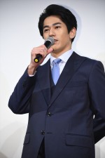 火曜ドラマ『初めて恋をした日に読む話』完成披露試写会・舞台挨拶に登壇した永山絢斗