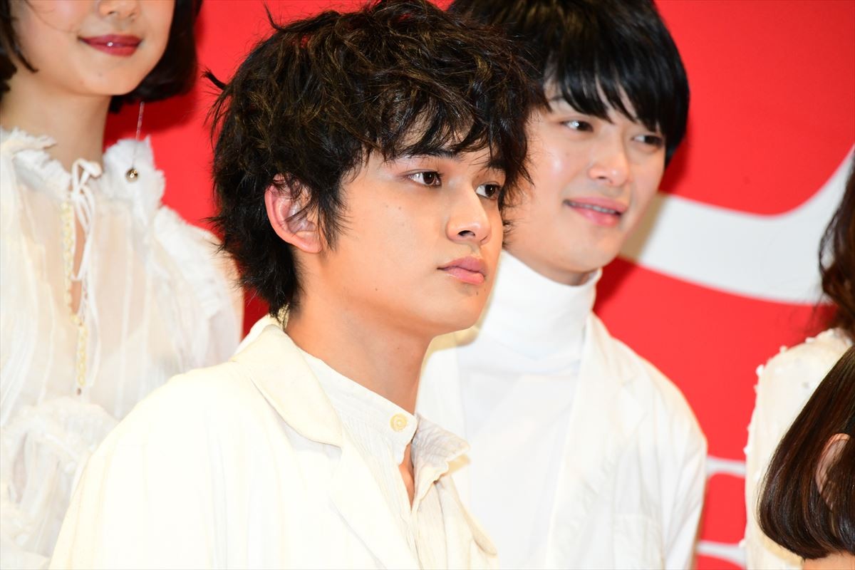 杉咲花、大きな決断は「ドレッシング」 新田真剣佑は共演者の秘密暴露