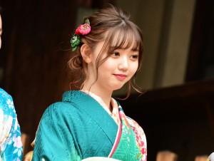 エイベックス・マネジメント 新春参拝＆晴れ着撮影会に登場した江野沢愛美