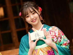 エイベックス・マネジメント 新春参拝＆晴れ着撮影会に登場した江野沢愛美