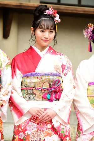 エイベックス・マネジメント 新春参拝＆晴れ着撮影会に登場した浅川梨奈