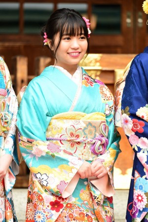 エイベックス・マネジメント 新春参拝＆晴れ着撮影会に登場した大原優乃