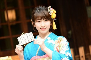 エイベックス・マネジメント 新春参拝＆晴れ着撮影会に登場した日比美思