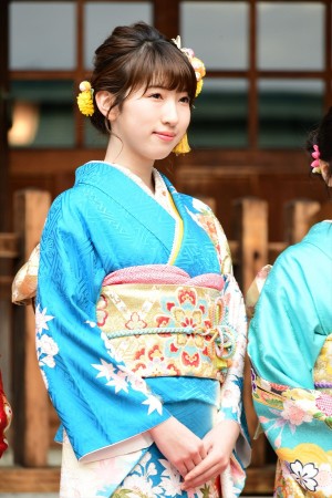 エイベックス・マネジメント 新春参拝＆晴れ着撮影会に登場した日比美思