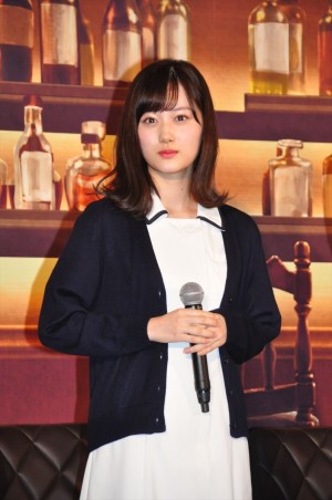 土曜ドラマ9『神酒クリニックで乾杯を』記者会見＆1話試写会に登場した山下美月