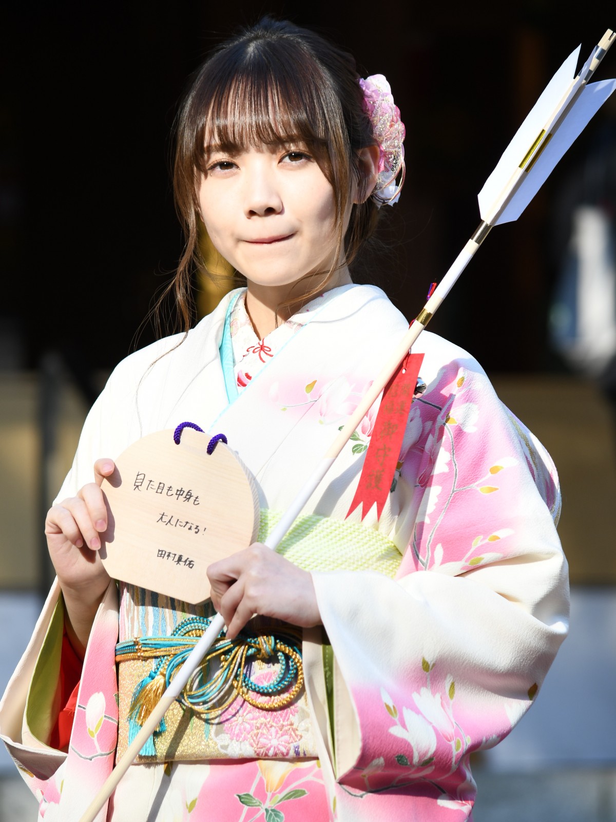 乃木坂46・齋藤飛鳥ら、艶やかな振り袖姿で成人式　憧れの女性像を明かす
