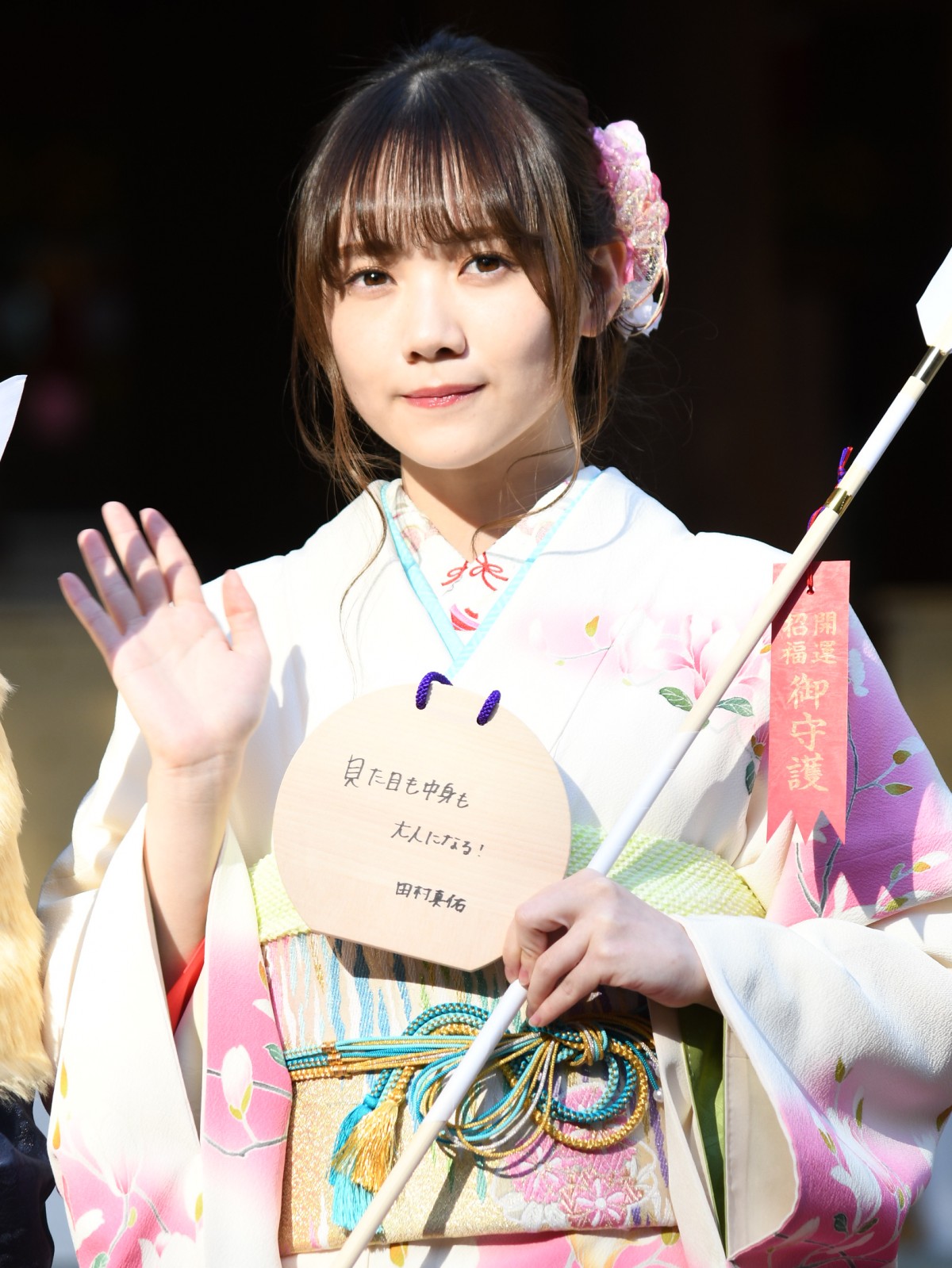 乃木坂46・齋藤飛鳥ら、艶やかな振り袖姿で成人式　憧れの女性像を明かす
