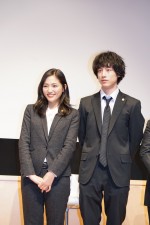 （左から）『イノセンス 冤罪弁護士』先行特別試写会に登場した川口春奈、坂口健太郎