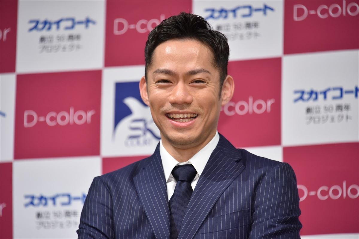 高橋大輔、D-color物件発表会に出席