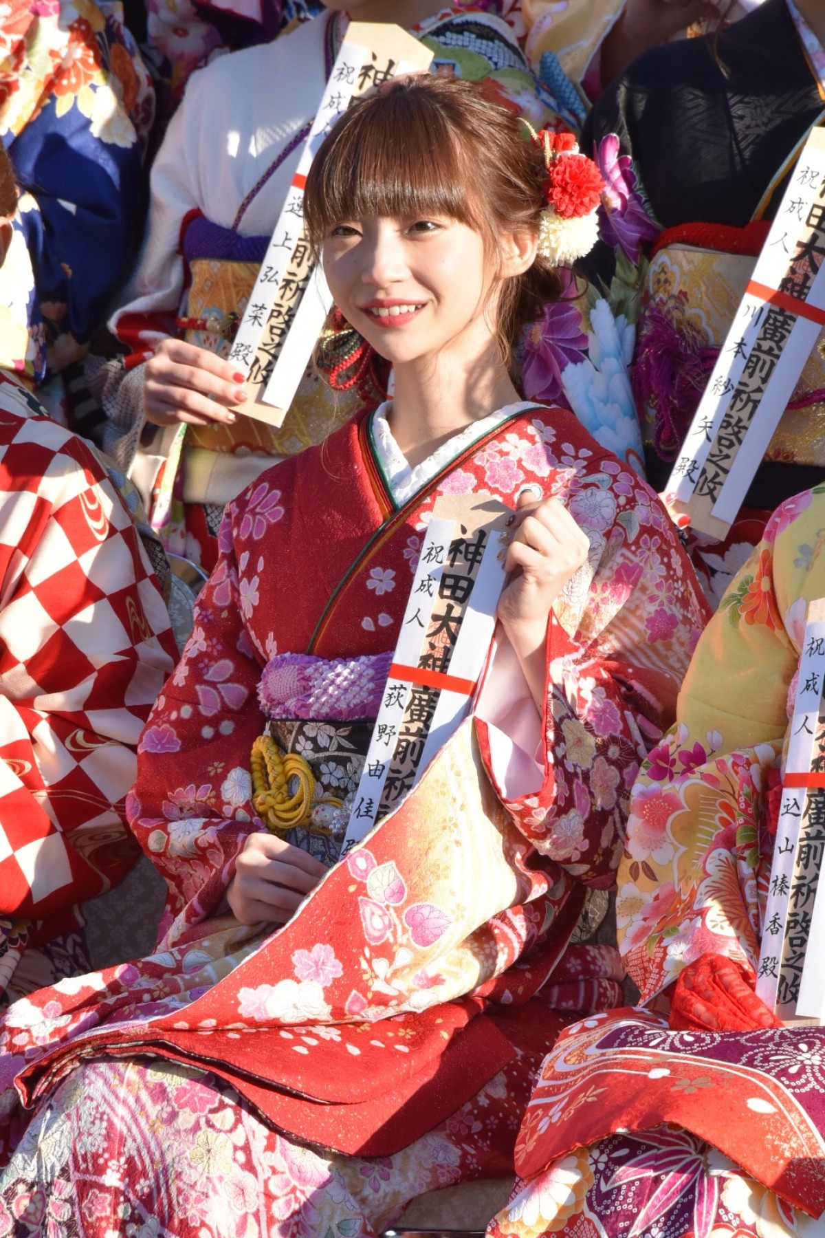 【写真特集】AKBグループ新成人44名が晴れ着姿「AKB48 2019年新成人メンバー成人式記念撮影会」
