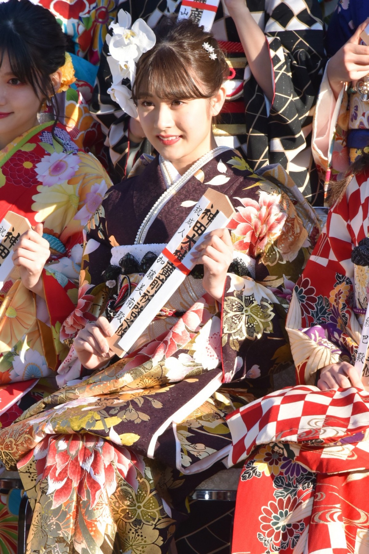 【写真特集】AKBグループ新成人44名が晴れ着姿「AKB48 2019年新成人メンバー成人式記念撮影会」