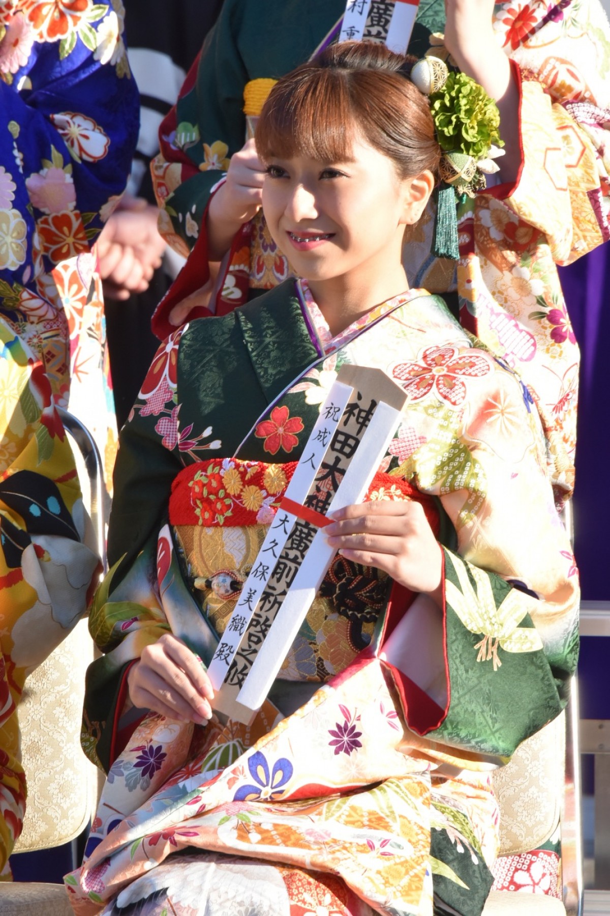 【写真特集】AKBグループ新成人44名が晴れ着姿「AKB48 2019年新成人メンバー成人式記念撮影会」