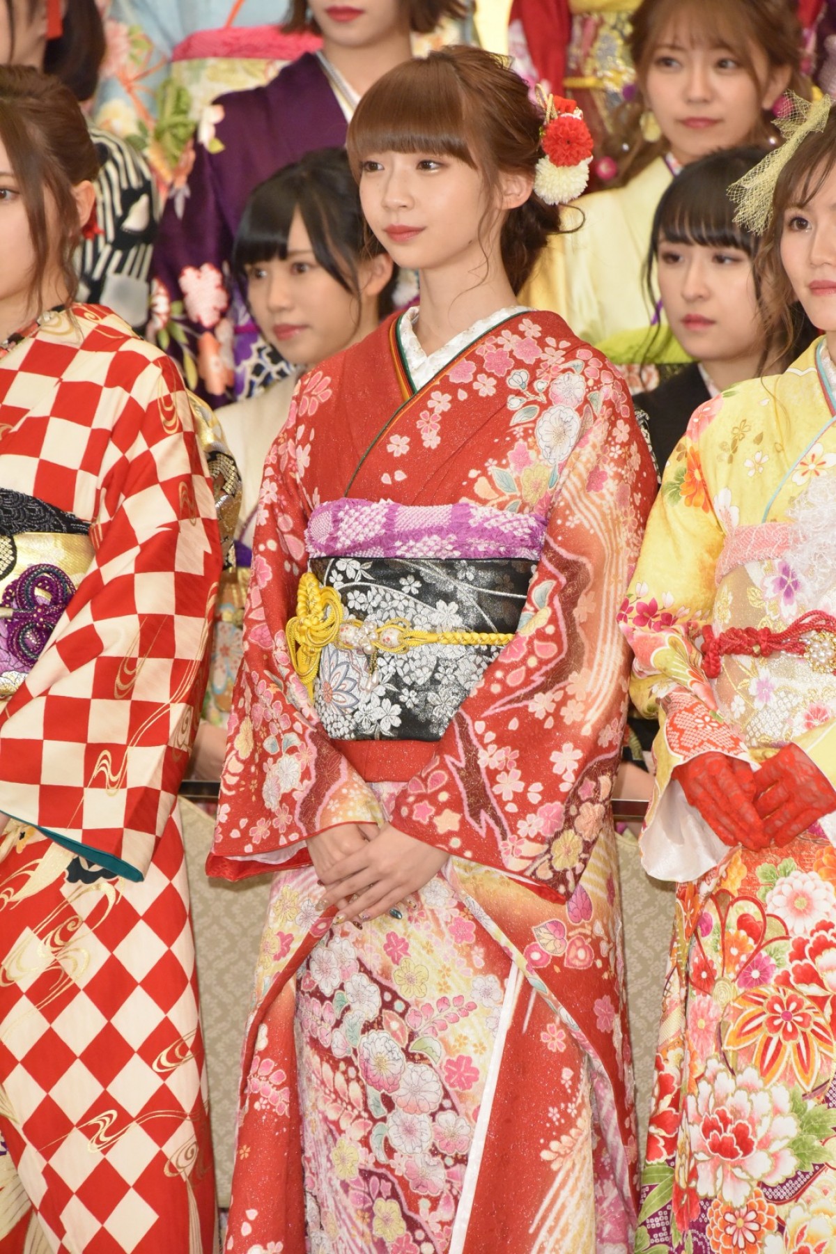 【写真特集】AKBグループ新成人44名が晴れ着姿「AKB48 2019年新成人メンバー成人式記念撮影会」
