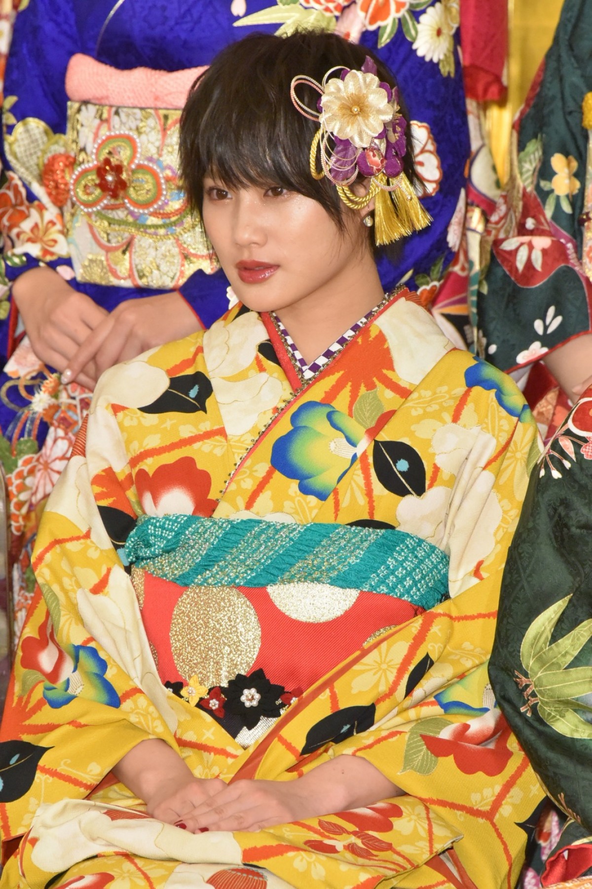 【写真特集】AKBグループ新成人44名が晴れ着姿「AKB48 2019年新成人メンバー成人式記念撮影会」