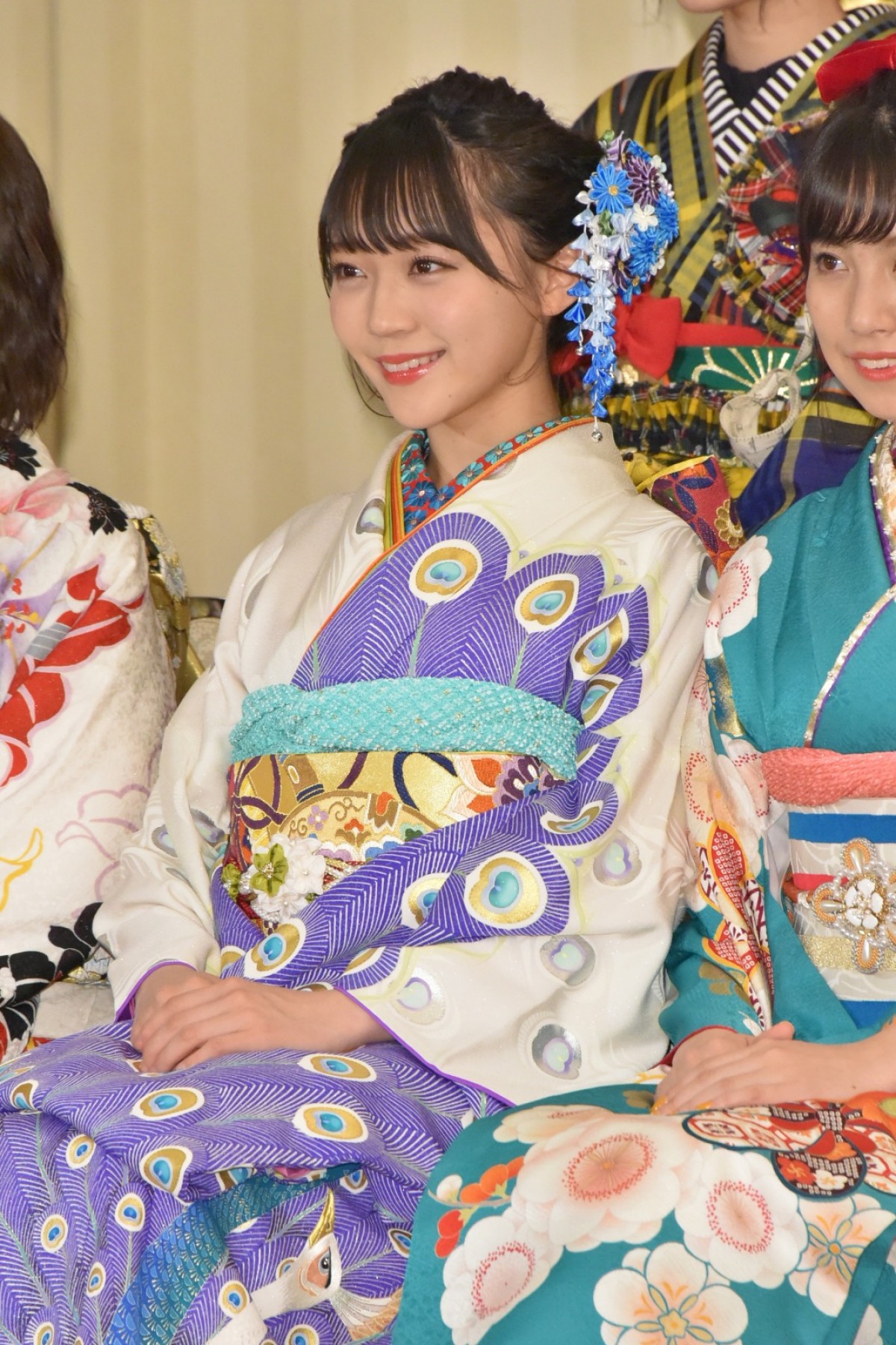 【写真特集】AKBグループ新成人44名が晴れ着姿「AKB48 2019年新成人メンバー成人式記念撮影会」
