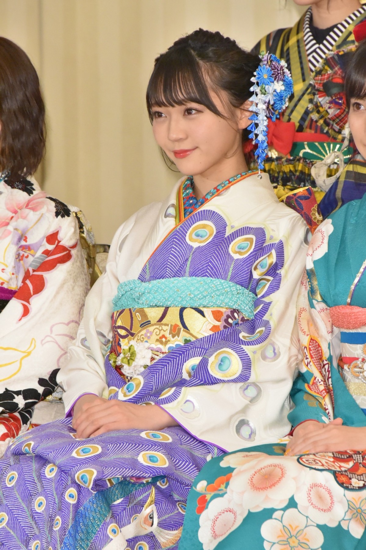 【写真特集】AKBグループ新成人44名が晴れ着姿「AKB48 2019年新成人メンバー成人式記念撮影会」