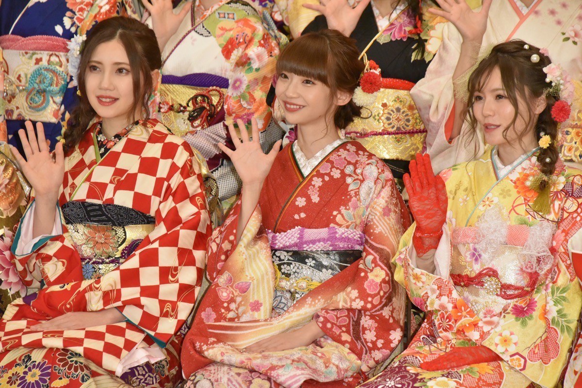 【写真特集】AKBグループ新成人44名が晴れ着姿「AKB48 2019年新成人メンバー成人式記念撮影会」