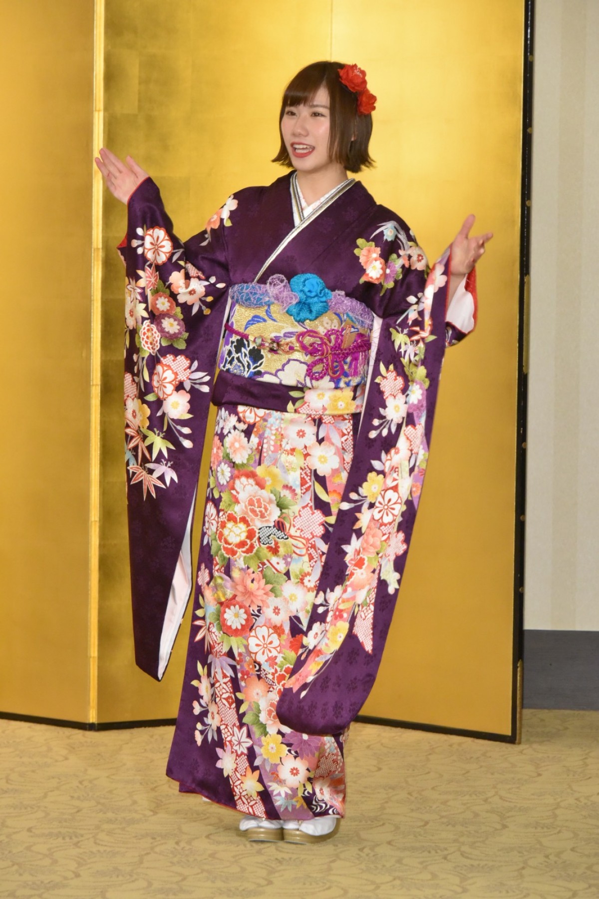 【写真特集】AKBグループ新成人44名が晴れ着姿「AKB48 2019年新成人メンバー成人式記念撮影会」