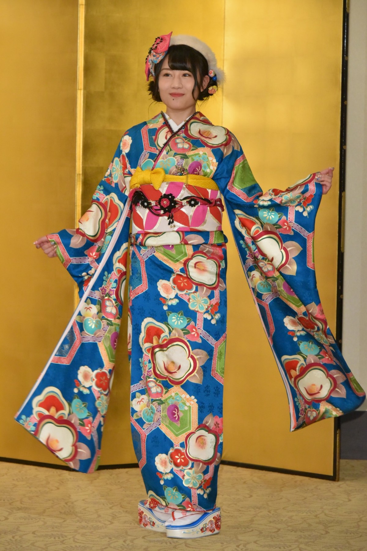 【写真特集】AKBグループ新成人44名が晴れ着姿「AKB48 2019年新成人メンバー成人式記念撮影会」