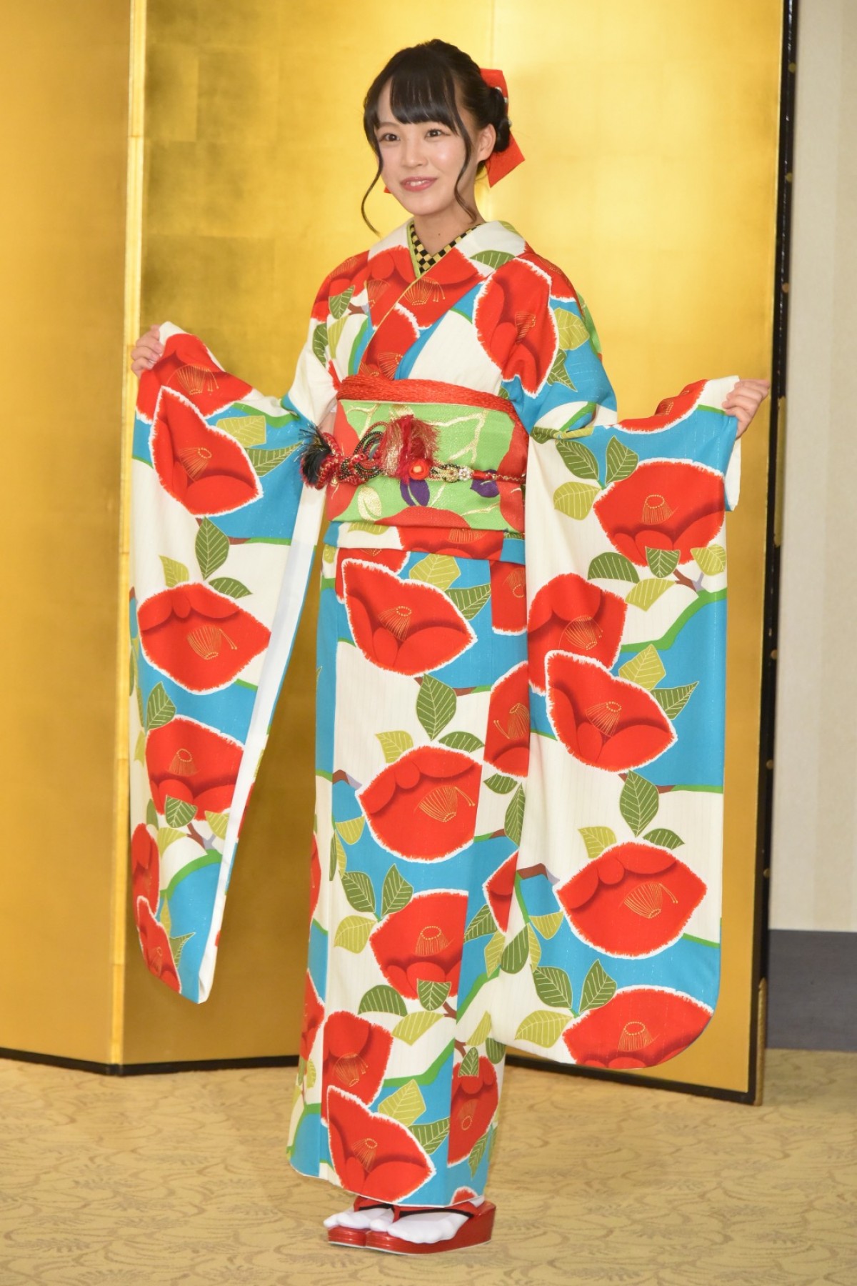 【写真特集】AKBグループ新成人44名が晴れ着姿「AKB48 2019年新成人メンバー成人式記念撮影会」