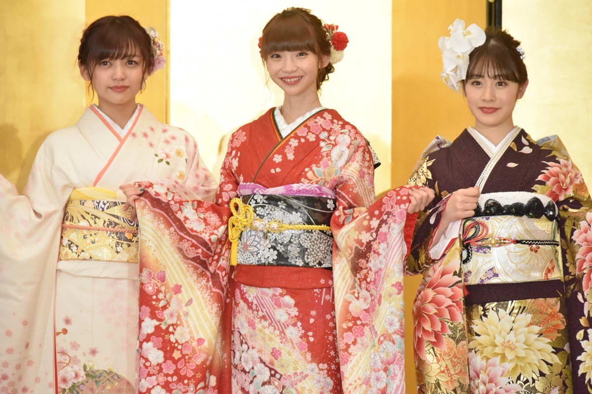 【写真特集】AKBグループ新成人44名が晴れ着姿「AKB48 2019年新成人メンバー成人式記念撮影会」