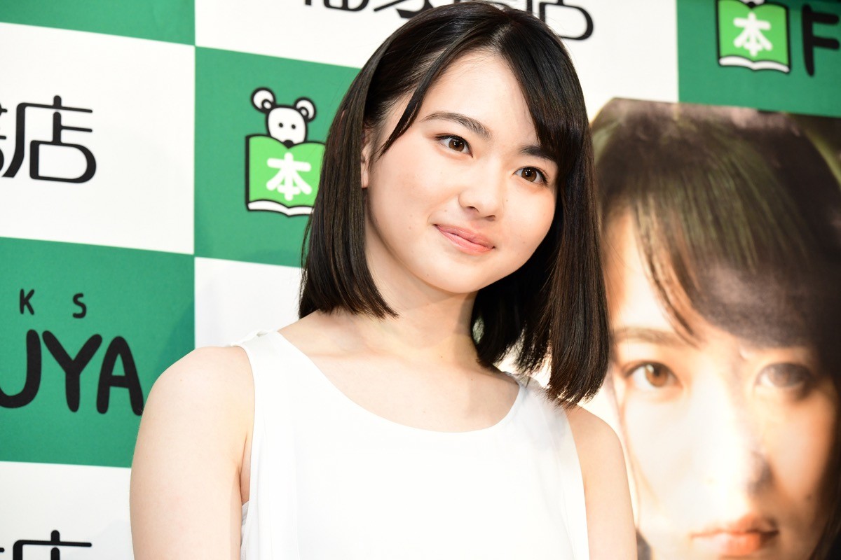 山田杏奈、1st写真集お気に入りは制服姿　尊敬する女優は満島ひかり