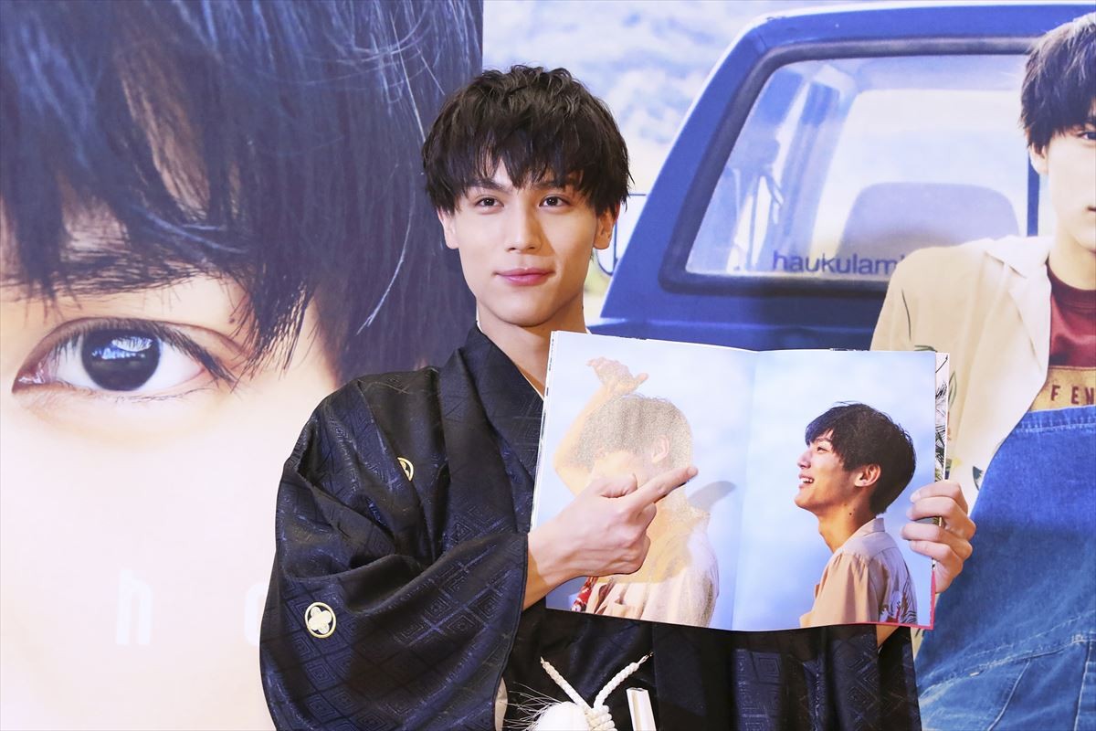 中川大志、袴姿で3500人のファンと“はたち”を祝う