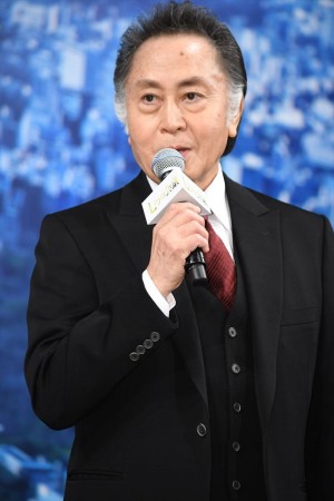 『七つの会議』完成報告記者会見に登場した北大路欣也