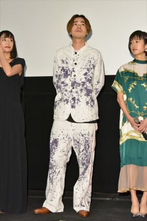 映画『チワワちゃん』公開記念舞台挨拶に登壇した成田凌