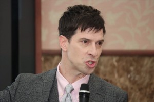 映画『フロントランナー』日本記者クラブ記者会見に登壇したパトリック・ハーラン