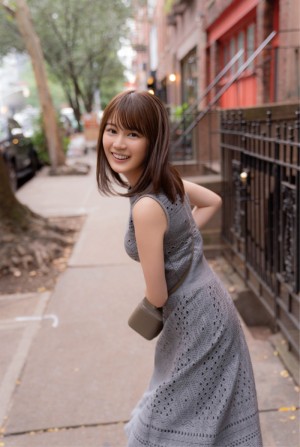 生田絵梨花写真集『インターミッション』（講談社）より