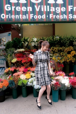 生田絵梨花写真集『インターミッション』（講談社）より