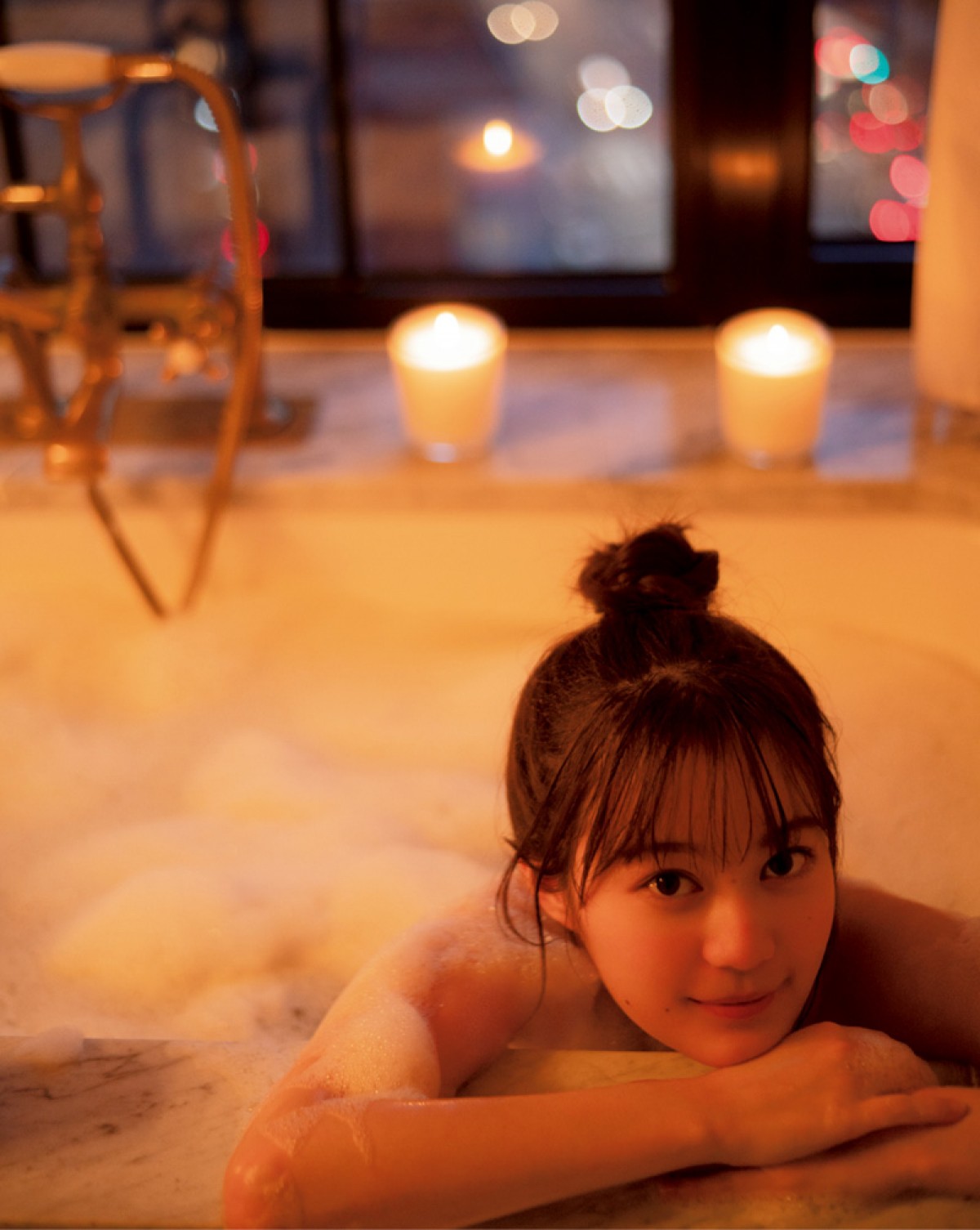生田絵梨花、セカンド写真集に大満足「22億点です」