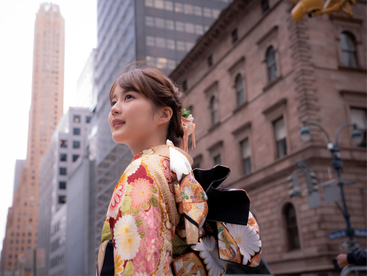 生田絵梨花、セカンド写真集に大満足「22億点です」