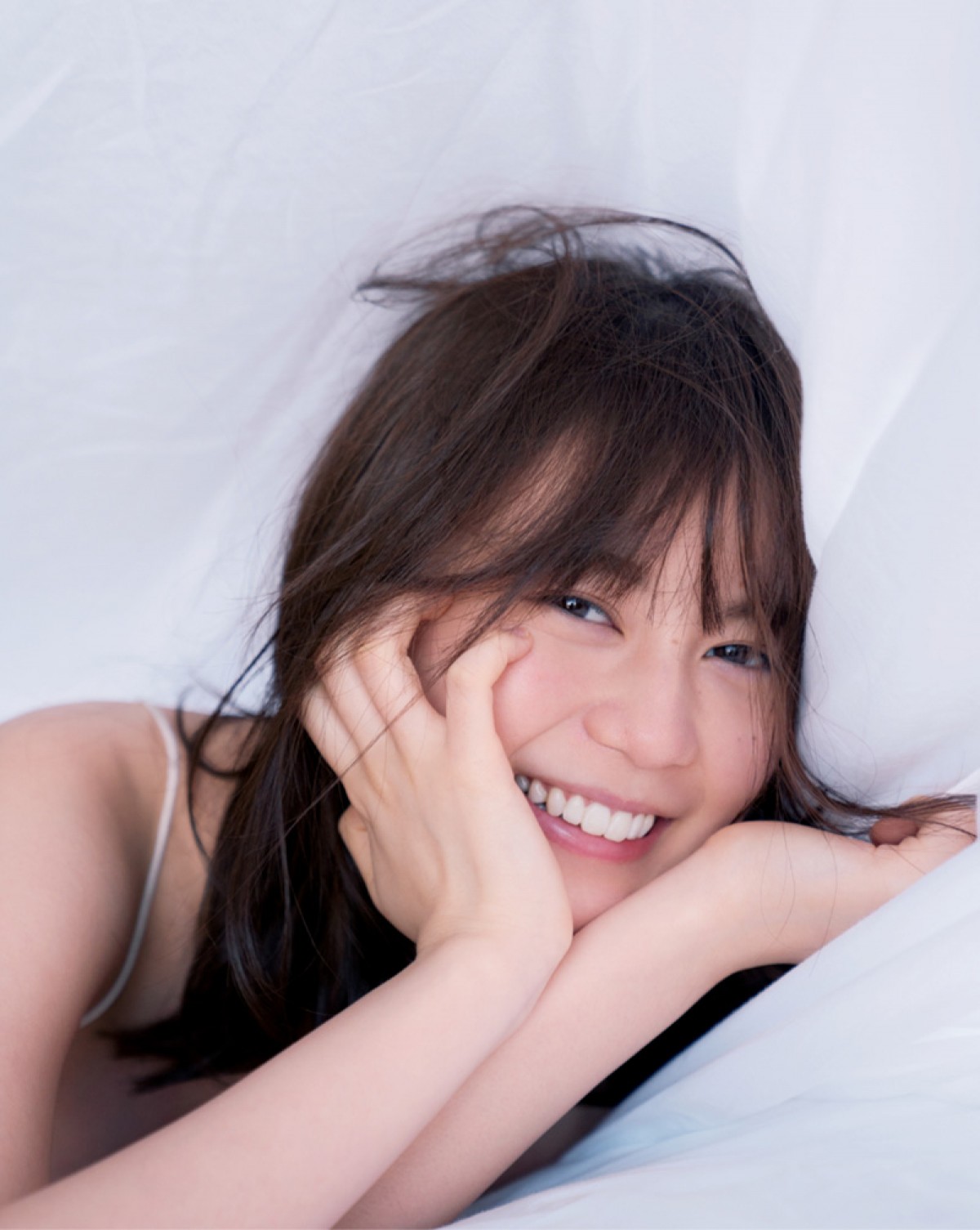 生田絵梨花、セカンド写真集に大満足「22億点です」