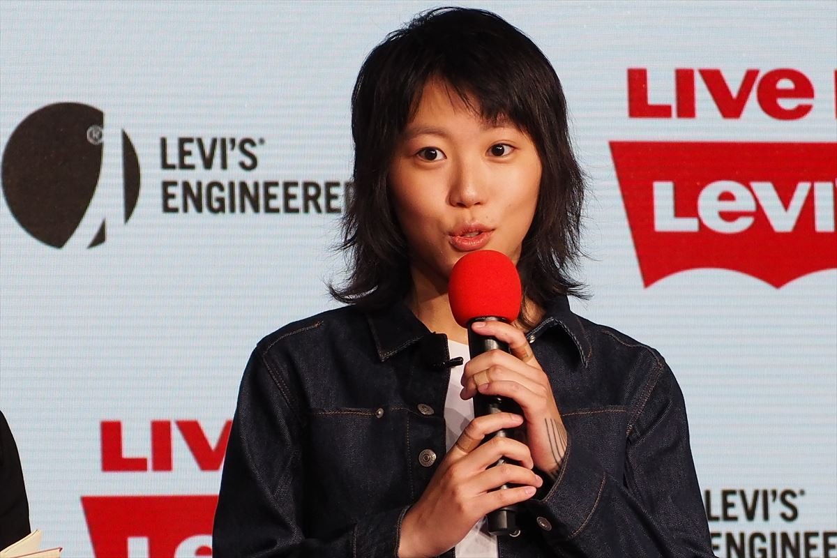 木村拓哉、フェイウォン娘とCM共演　踊り合う撮影は「すごく楽しかった」