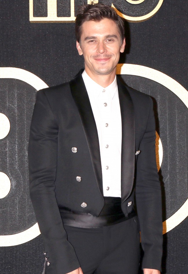アントニ・ボロウスキ、Antoni Porowski