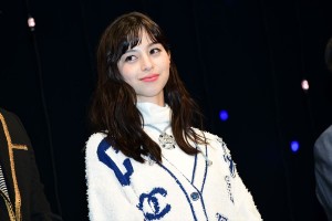 映画『雪の華』ジャパンプレミアに登場した中条あやみ
