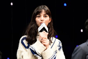 映画『雪の華』ジャパンプレミアに登場した中条あやみ