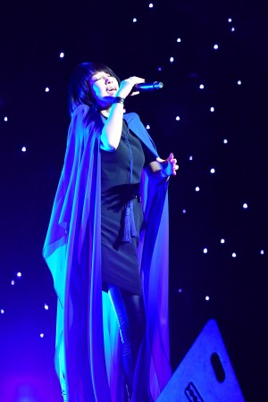 映画『雪の華』ジャパンプレミアに登場した中島美嘉