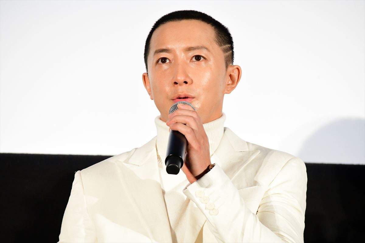 ハンギョンと共演の山下智久、6kgの減量と体毛を剃ったことを告白