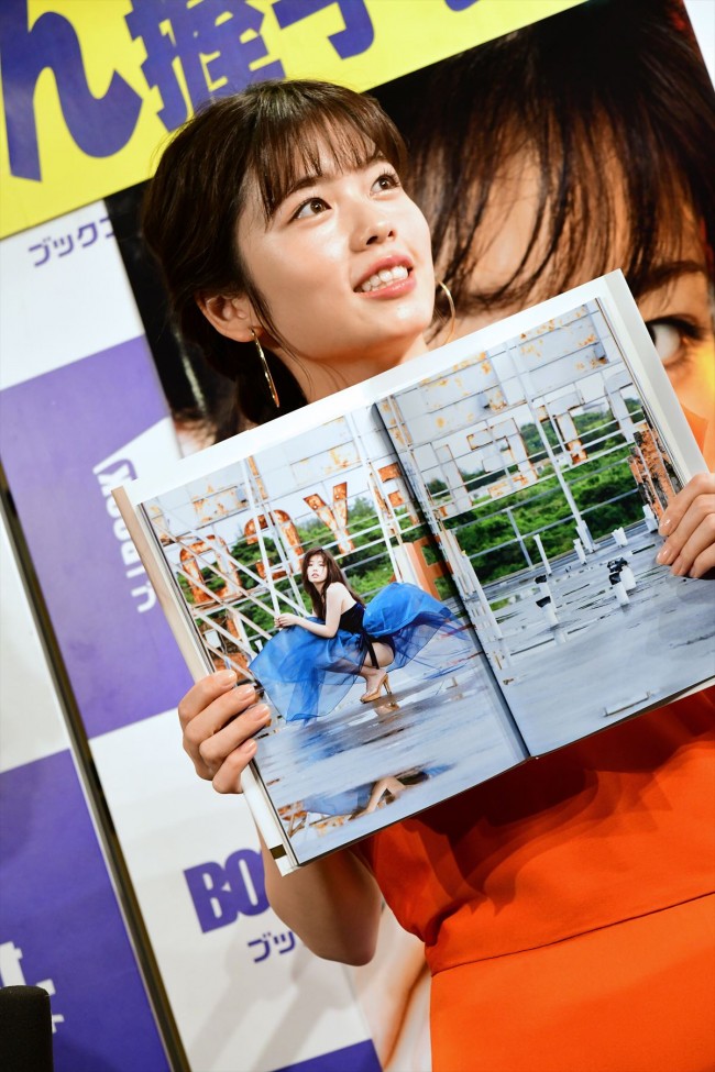 【二次使用不可】小芝風花写真集『F』発売記念握手会20190127