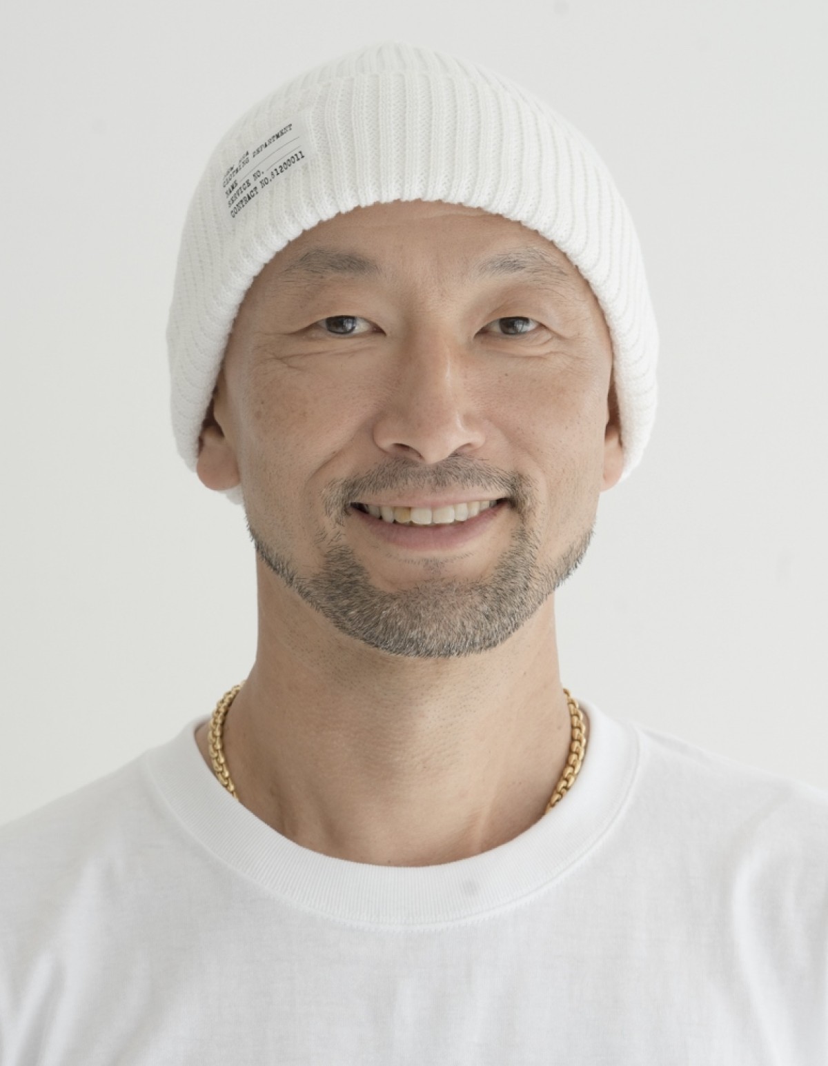 広瀬アリス＆広瀬すず、初の姉妹写真展が開催！ クールで大人っぽい2人の表情に注目