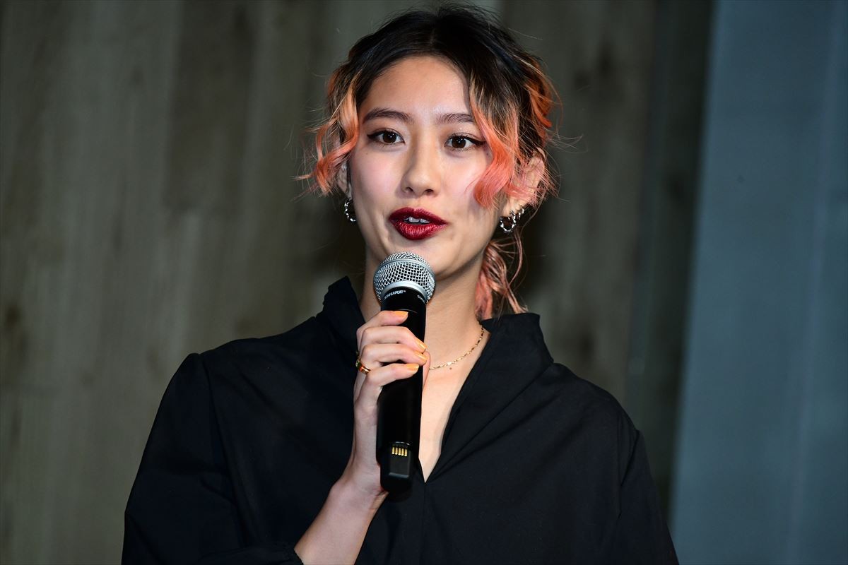 髪色チェンジの西内まりや、心境の変化を明かす「エッジの効いた方が好き」