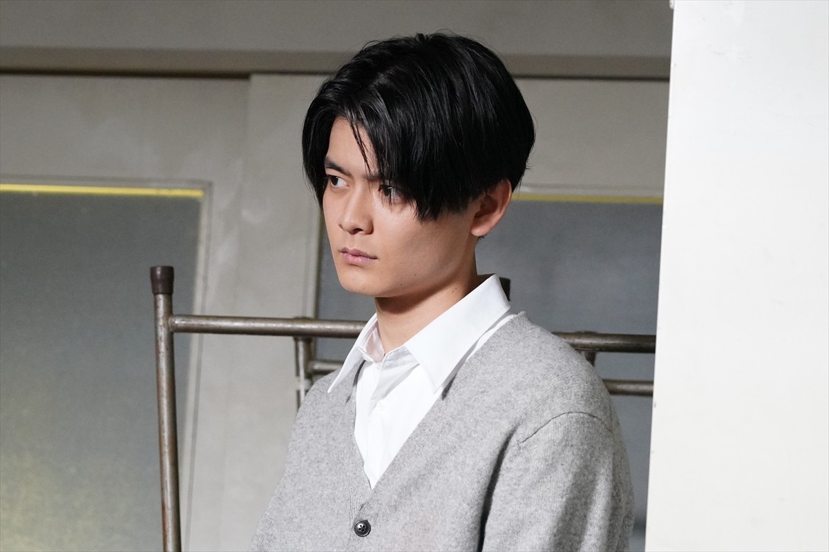 今夜『3年A組』第一部クライマックス　菅田将暉が倒れクラスは…