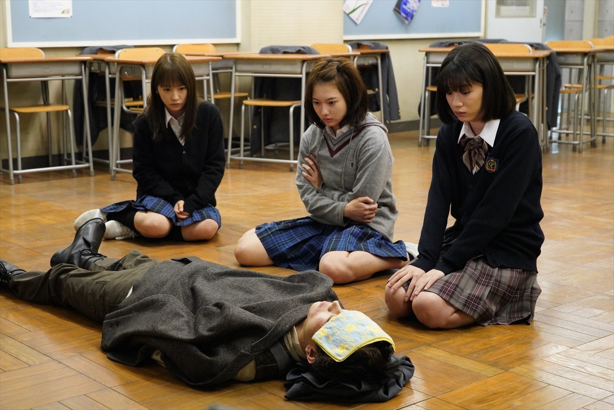 今夜『3年A組』第一部クライマックス　菅田将暉が倒れクラスは…