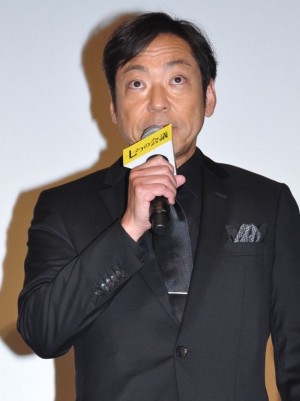 映画『七つの会議』公開初日舞台挨拶に登壇した香川照之