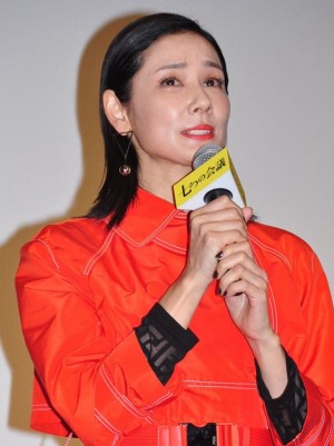 映画『七つの会議』公開初日舞台挨拶に登壇した吉田羊