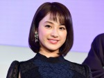 【写真】平祐奈、姉・愛梨と頬を寄せ合う、着物姿の華やか姉妹ショット披露